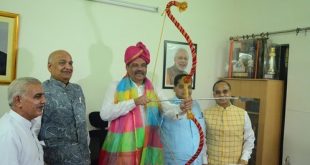 Vijay Sampla-Union Minister of State is all set to play Himavan in ‘LuvKush Ramleela’ this Year!