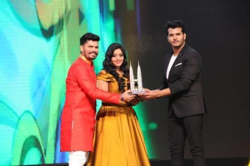 B’town celebs witnessed at Dishum International Bhojpuri Film Award