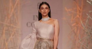 India Couture Week 2019: Aditi Rao looks gorgeous as she walks the ramp for Designer Pankaj & Nidhi