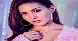 Amyra Dastur looks forward to a promising year!
