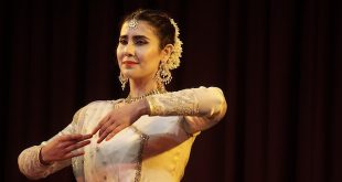 Tumne Uss Roz Mujhe Kyun Chuna by Kartika Singh