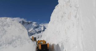 Border Roads Organisation clears Rohtang Pass three weeks in advance despite Covid-19 lockdown