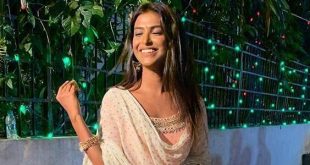 Poulomi Das polishes her painting skills this quarantine period