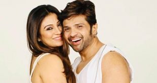 Himesh composes a beautiful classic romantic song called Aashna for his wife Sonia on their Second Anniversary