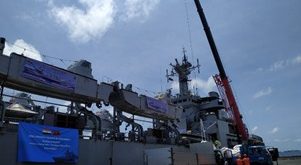 Mission Sagar : INS Kesari Hands Over Food Provisions to Maldives