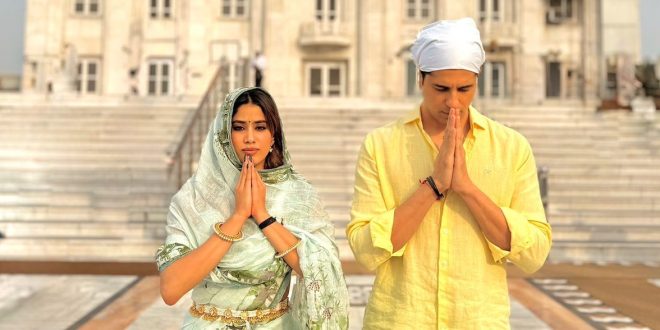 A day out in Delhi with Param & his Sundari!