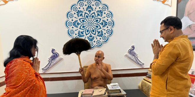 Objection Letter Sent to Maneka Gandhi Over Remarks on Digambar Jain Monks and Peacock Feather Whisk