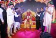 लोकसभा अध्यक्ष ओम बिरला ने किया गणेश पूजन, रसराज जी महाराज के भजनों से राममय हुआ वातावरण Lok Sabha Speaker Om Birla Performs Ganesh Puja; Rasraj Ji Maharaj’s Devotional Songs Fill the Atmosphere with the Spirit of Lord Ram.